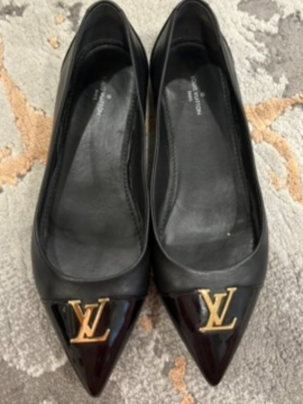 Louis Vuitton Capucine Ballet Flat Ballerina White Blanc Size 37,5